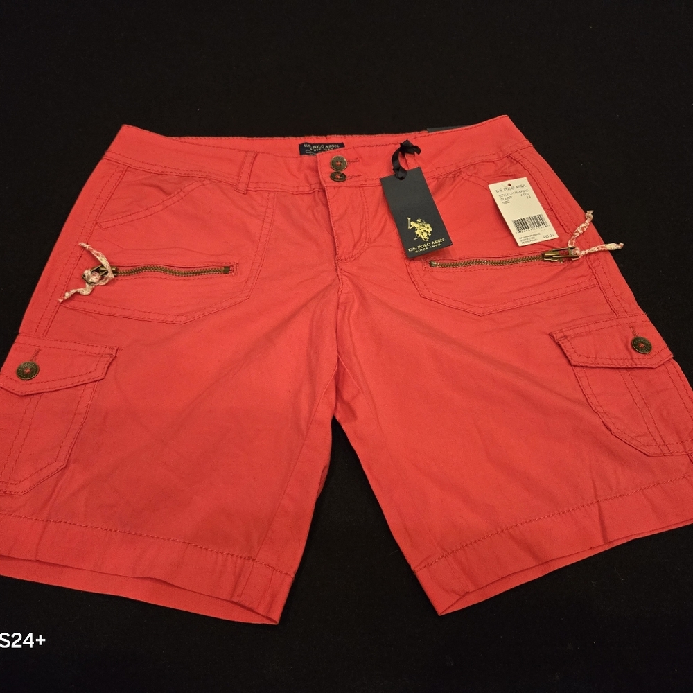 U.S. Polo Assn. Women's Vibrant Pink Cargo Shorts NWT Size 3/4